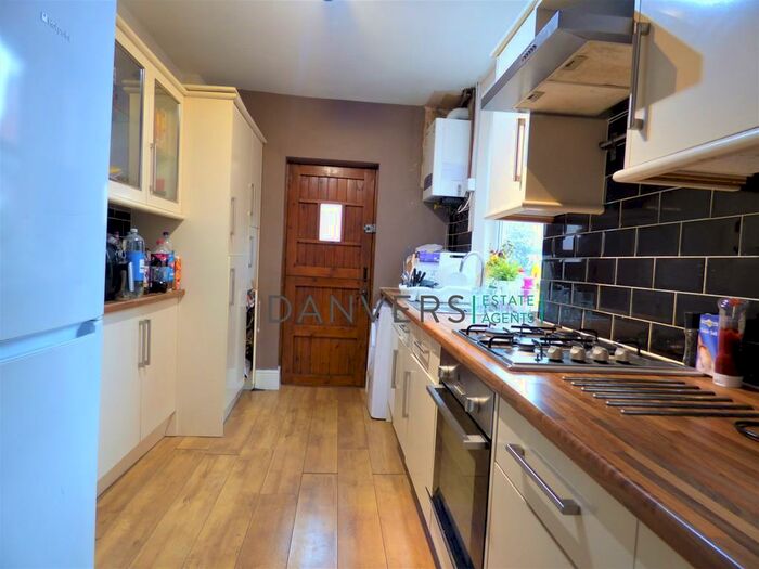 4 Bedroom Detached House To Rent In Noel Street, Leicester, LE3