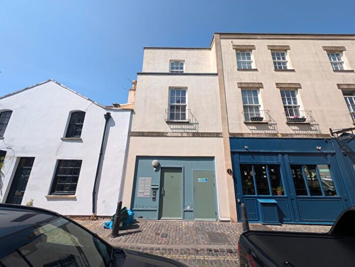 1 Bedroom Flat To Rent In Gloucester Street, Clifton, Bristol, BS8