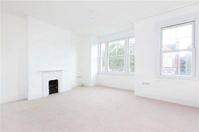 2 Bedroom Flat To Rent In Midmoor Road, Clapham South, SW12