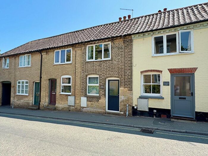 2 Bedroom Cottage For Sale In High Street, Wickham Market, Woodbridge, IP13