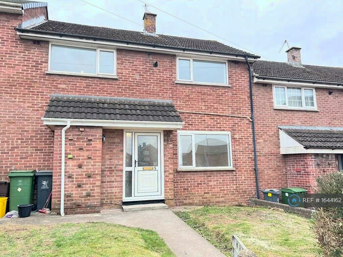 3 Bedroom Terraced House To Rent In Clevedon Road, Llanrumney, Cardiff, CF3