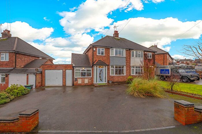 3 Bedroom Semi Detached House For Sale In Simon Road, Hollywood, Birmingham, B47