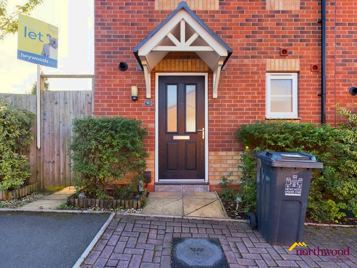 2 Bedroom Town House To Rent In Coomer Court, Greengages, Newcastle-under-Lyme, ST5