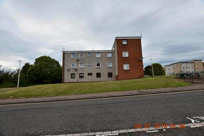 2 Bedroom Flat To Rent In Spey Drive, Dundee, DD2