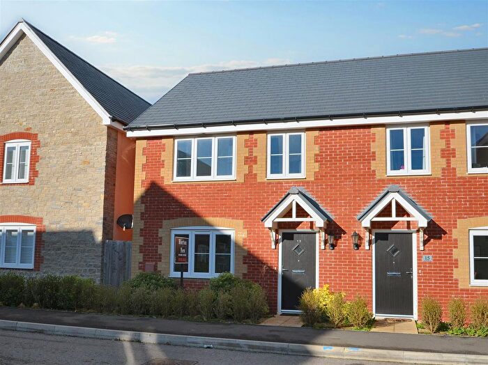3 Bedroom Semi-Detached House For Sale In Glovers Road, Stalbridge, Sturminster Newton, DT10