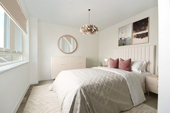 1 Bedroom Flat For Sale In Milton Road, Harrow, HA1