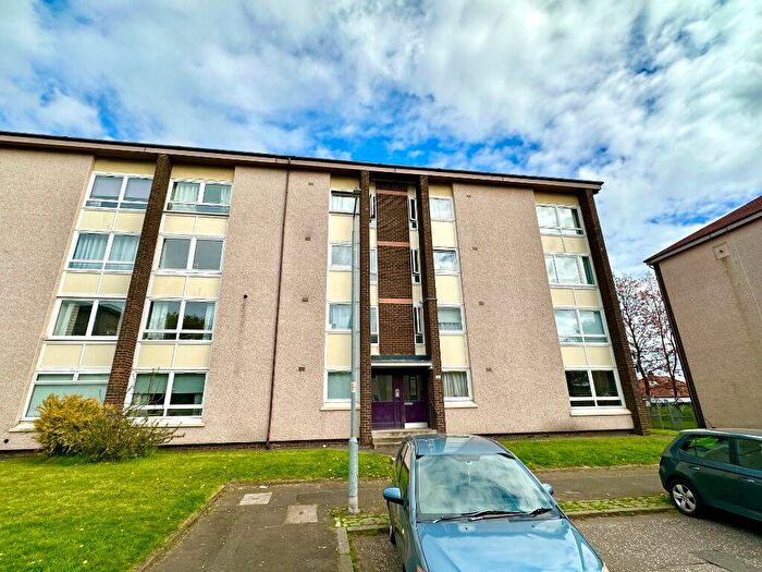 2 Bedroom Flat To Rent In Banner Road, Knightswood, Glasgow, G13
