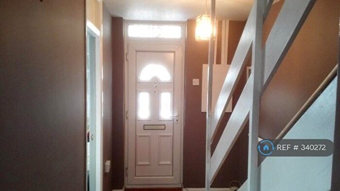 3 Bedroom Maisonette To Rent In Manchester Road, London, E14