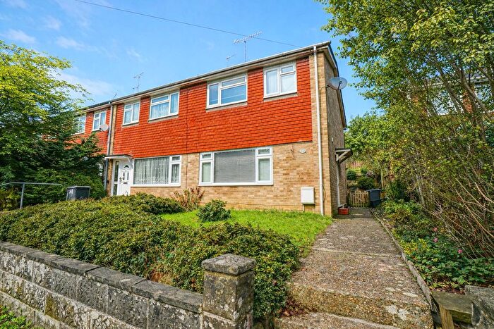 3 Bedroom End Terrace House For Sale In Stonehouse Drive, St. Leonards-On-Sea, TN38