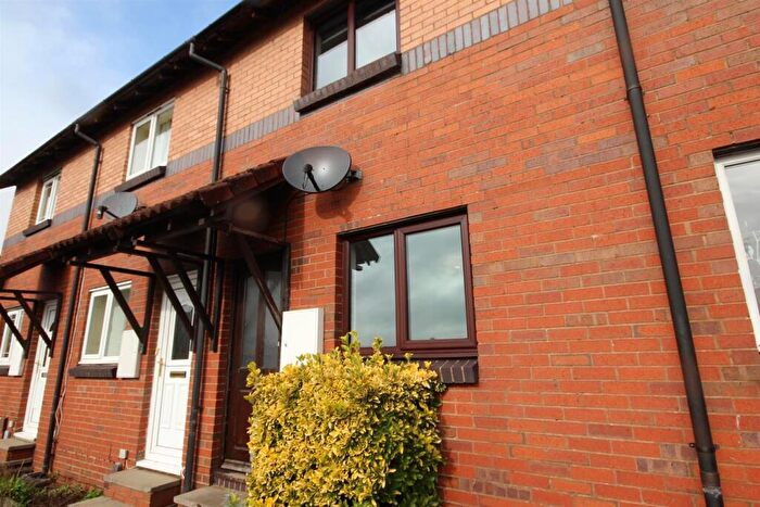 2 Bedroom Terraced House To Rent In Farm Hill, Exwick, EX4