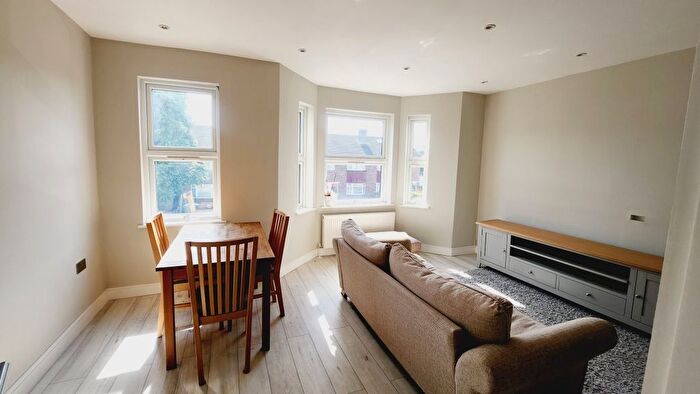 2 Bedroom Flat To Rent In Church Road, Hanwell, W7