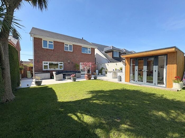 4 Bedroom Detached House For Sale In Glebe Road, Lytchett Matravers, Poole, BH16