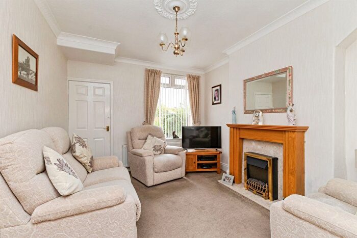 3 Bedroom End Terrace House For Sale In Studley Road, Middlesbrough, TS5