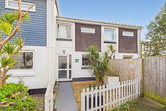 2 Bedroom Terraced House To Rent In Harbour View Close, Brixham, TQ5