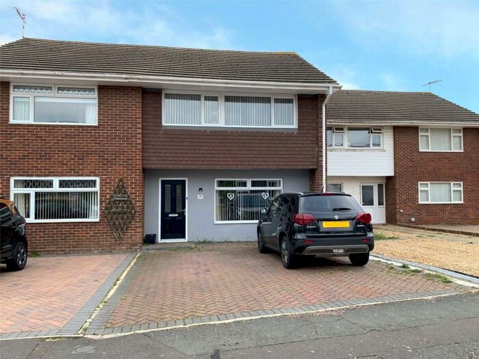 4 Bedroom Terraced House To Rent In Penstone Park, Lancing, West Sussex, BN15