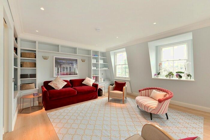 2 Bedroom Flat To Rent In Lennox Gardens, Knightsbridge, SW1X