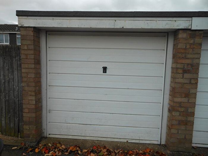 Garage / Parking To Rent In Totnes Close, Devon Park, MK40