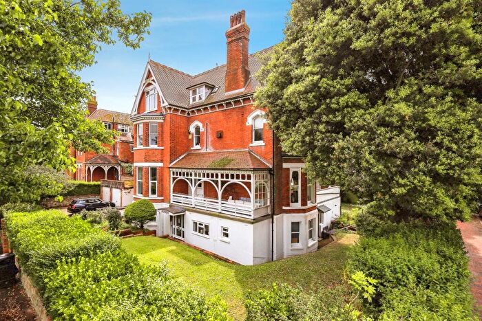 2 Bedroom Flat For Sale In Carlisle Road, Eastbourne, BN20