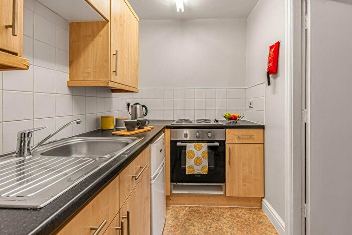1 Bedroom Flat To Rent In Vinery Road, Leeds, LS4