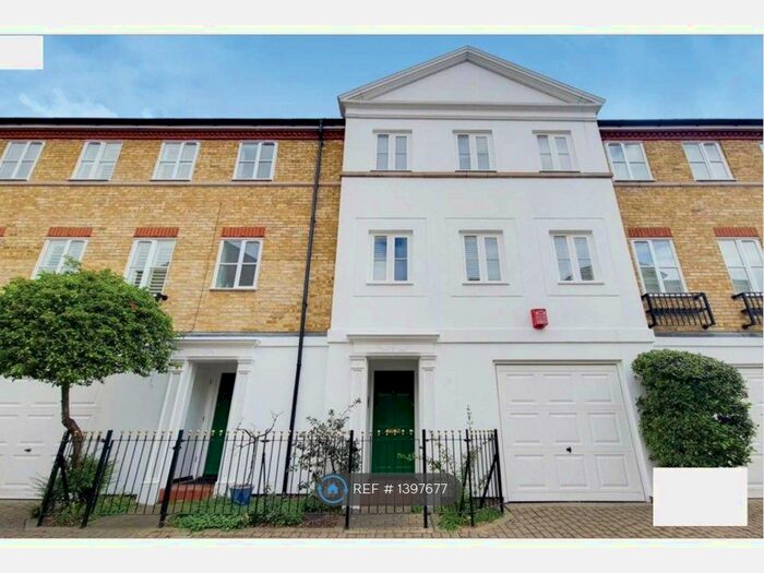 3 Bedroom Terraced House To Rent In Vestry Mews, London, SE5
