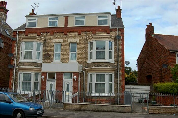2 Bedroom Flat To Rent In Victoria Road, Bridlington, East Yorkshire, YO15