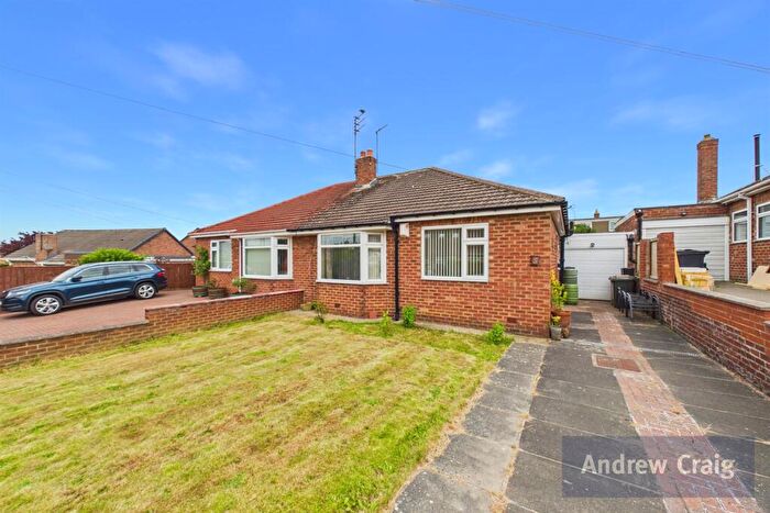 2 Bedroom Bungalow For Sale In Ewesley Gardens, Wideopen, NE13