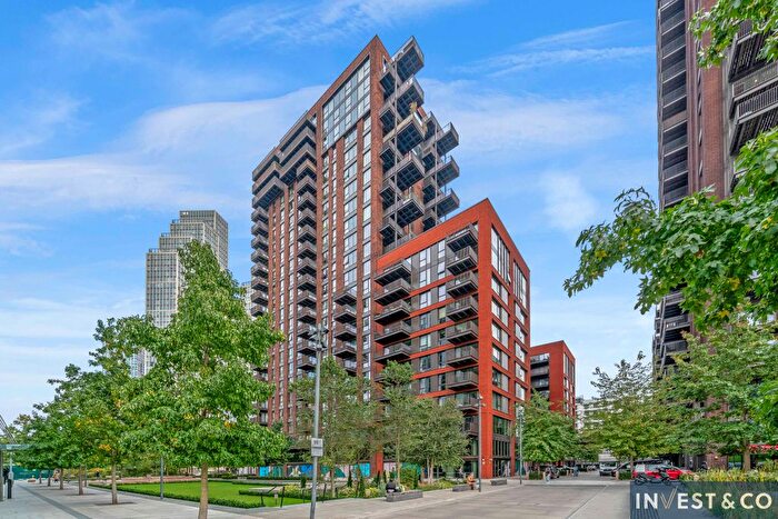 2 Bedroom Flat For Sale In The Modern, Embassy Gardens, SW11