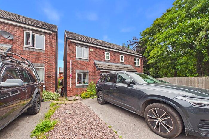 3 Bedroom Semi Detached House For Sale In Girton Way, Mickleover, Derby, DE3