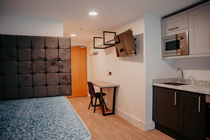 1 Bedroom Apartment To Rent In Bridge Street West, Birmingham, B19