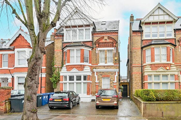 1 Bedroom Flat To Rent In Denbigh Road, Ealing, London, W13