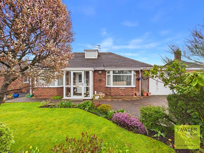2 Bedroom Detached Bungalow For Sale In Sandringham Drive, Poynton, Stockport, Cheshire, SK12