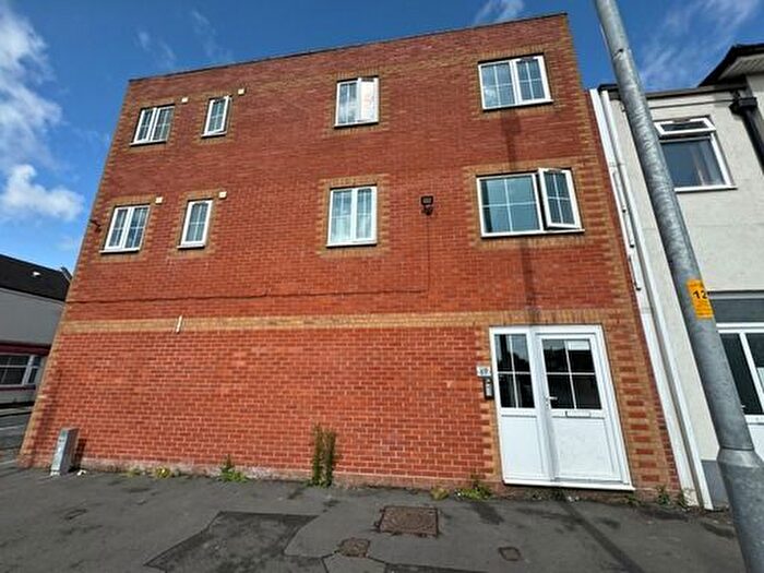 2 Bedroom Flat To Rent In Bishop House, Flat Pinfold Street, Wednesbury, WS10