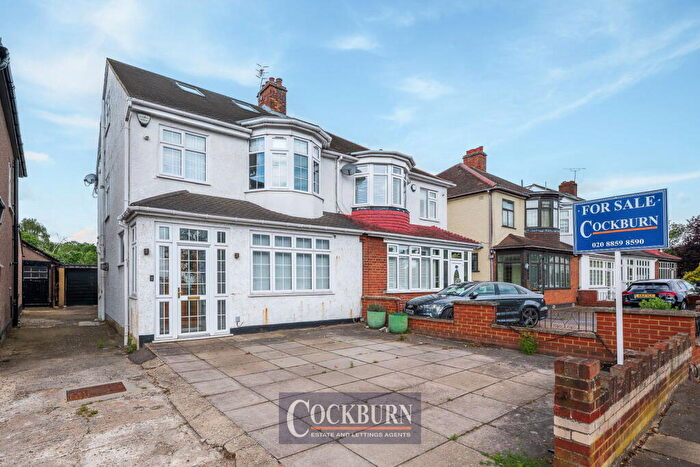 3 Bedroom Semi Detached House For Sale In Green Lane, New Eltham, SE9