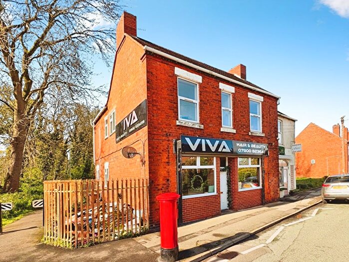 2 Bedroom Flat To Rent In Coltham Road, Willenhall, West Midlands, WV12