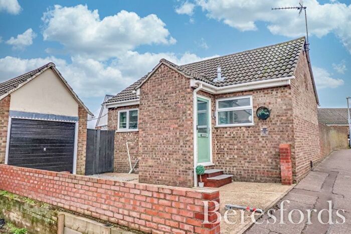 1 Bedroom Bungalow For Sale In Patmore Road, Colchester, CO4