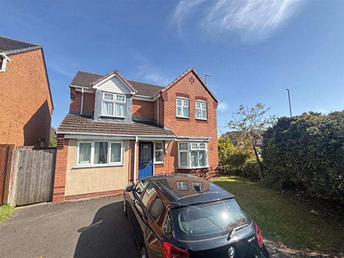 4 Bedroom Detached House For Sale In Moor Furlong, Stretton, Burton-On-Trent, DE13