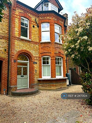 1 Bedroom Flat To Rent In Berrylands Road, Surbiton, KT5