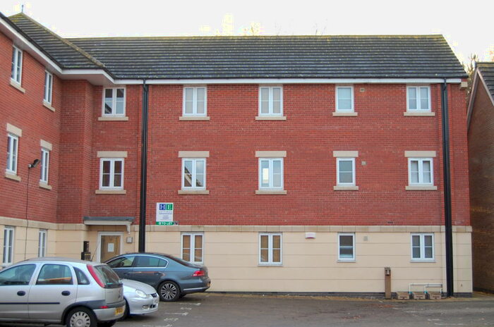 2 Bedroom Apartment To Rent In Muirfield Close, LN6