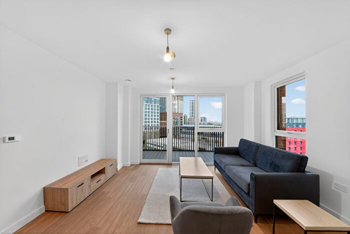 2 Bedroom Flat To Rent In Park View, London, W3