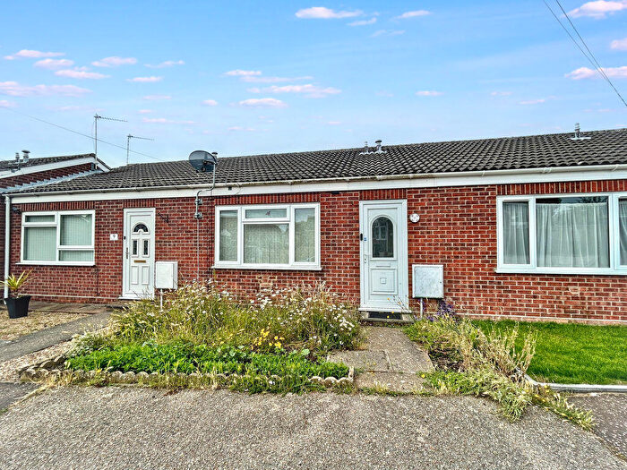 1 Bedroom Bungalow For Sale In Noel Close, Hopton, NR31