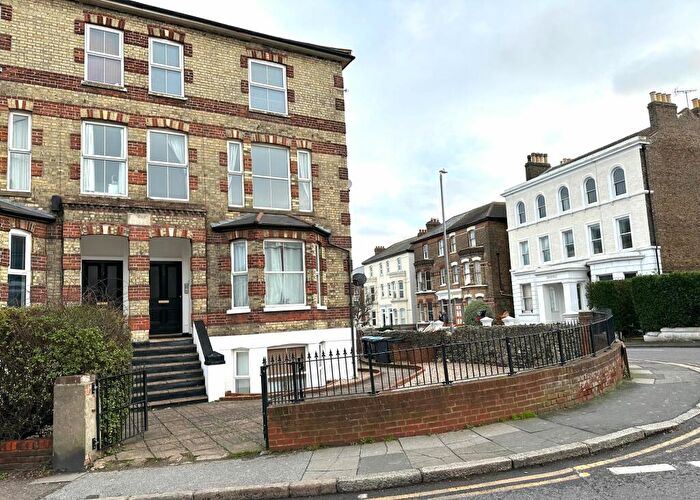 1 Bedroom Flat To Rent In Ramsgate Road, Broadstairs, CT10
