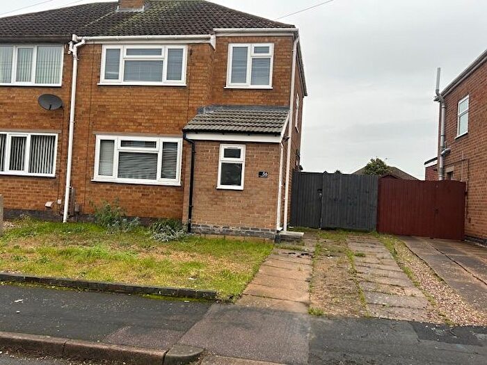 3 Bedroom Semi Detached House To Rent In Bramley Road, Birstall, LE4