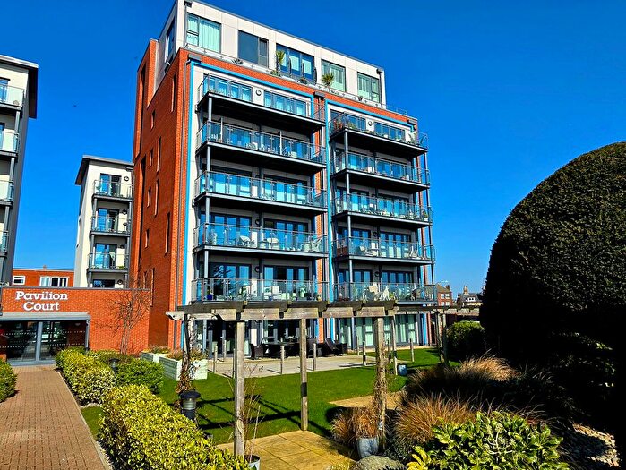 1 Bedroom Flat For Sale In Pavilion Court, Felixstowe, IP11