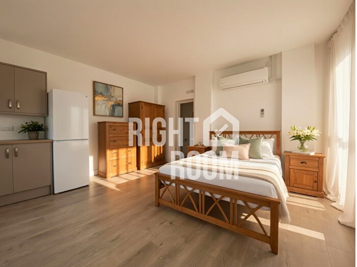 Studio To Rent In Studio Flat, Armfield House, Winn Road, Southampton, SO17