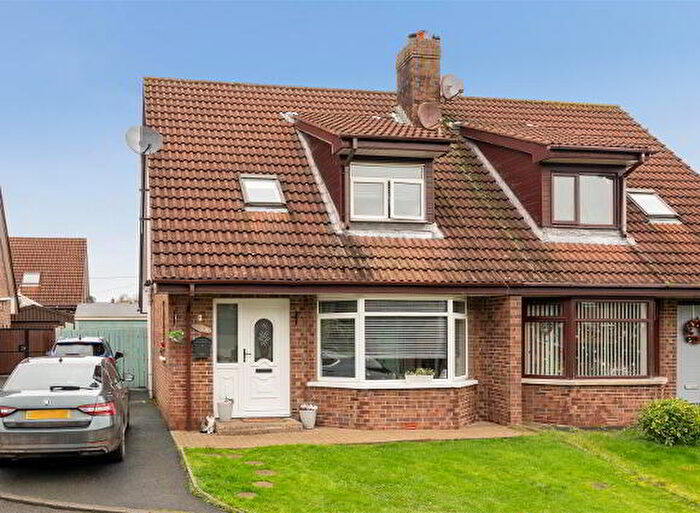 3 Bedroom Semi-Detached House For Sale In Mossvale Avenue, Ballygowan, BT23