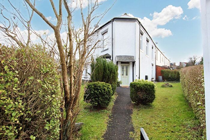 3 Bedroom End Terrace House For Sale In Smithy Bridge Road, Littleborough, OL15