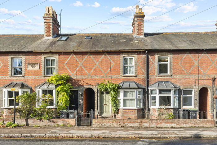 3 Bedroom Terraced House For Sale In The Causeway, Dunmow, Essex, CM6