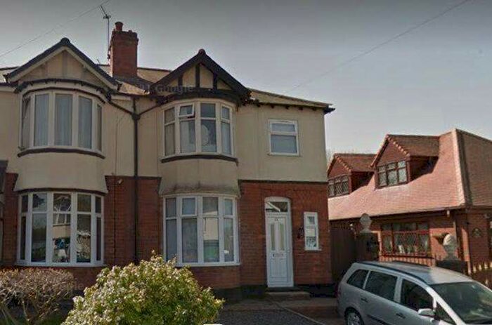 3 Bedroom Semi-Detached House To Rent In Woodnorton Road, Oldbury, Birmingham, West Midlands, B65