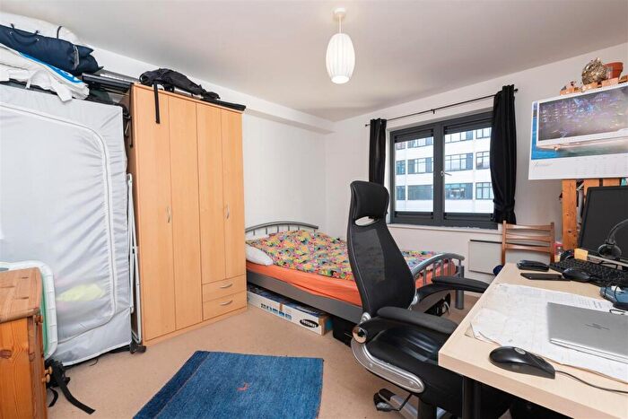 1 Bedroom Flat For Sale In Centro, Charles Street, BS1
