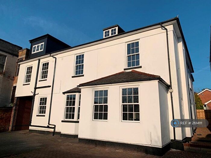 2 Bedroom Flat To Rent In Sherwood Rise, Nottingham, NG7